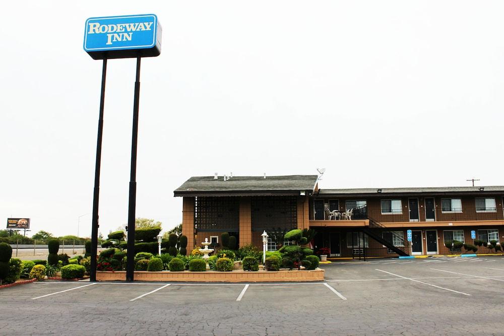 מרסד Rodeway Inn Near University-Gateway To Yosemite מראה חיצוני תמונה